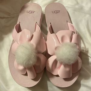 UGG Poppy PomPom Flip-flops, 9, Pink/White